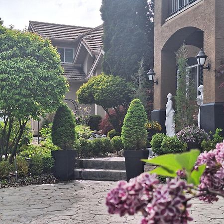 كيلوانا Villa Bellissimo Frantalia - La Galleriseum Versaliere المظهر الخارجي الصورة